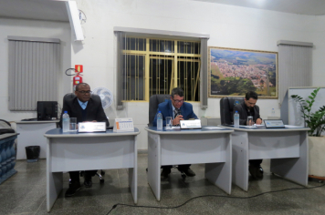 Foto - Sessão ordinária da Câmara Municipal de Echaporã do dia 1 de julho de 2025.