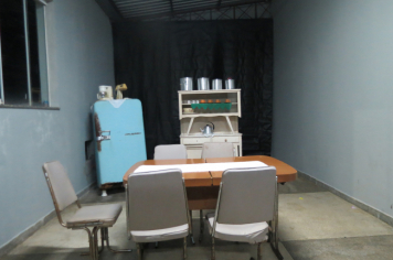 Foto - Entrega do título de cidadão echaporense para o ex-vereador Almir Robertto