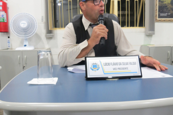 Foto - Sessão ordinária da Câmara Municipal de Echaporã do dia 6 de maio de 2025.