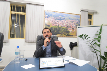 Foto - Sessão ordinária da Câmara Municipal de Echaporã do dia 21 de outubro de 2025.