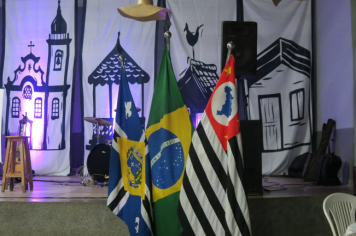 Foto - Entrega do título de cidadão echaporense para o ex-vereador Almir Robertto