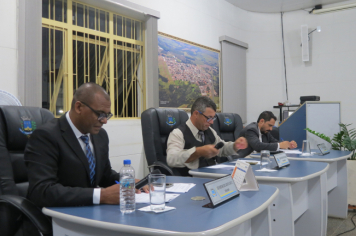 Foto - Sessão ordinária da Câmara Municipal de Echaporã do dia 6 de maio de 2025.