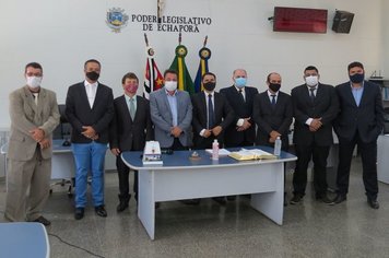 Vereadores e prefeito tomam posse 