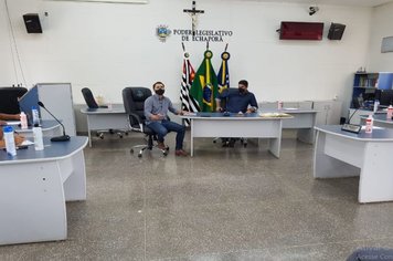 Reunião para ...