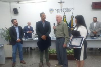 Foto - Entrega de título de cidadão echaporense