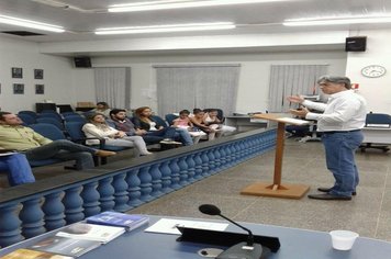 Conselho se reúne na Câmara