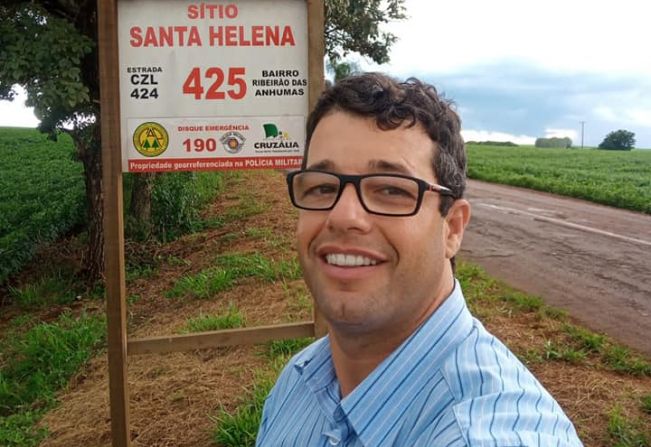 Vereador Lucio Lava Carro participa em reunião em Cruzália