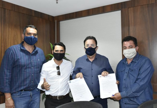 Presidente da Câmara vai a São Paulo em buscar de recursos